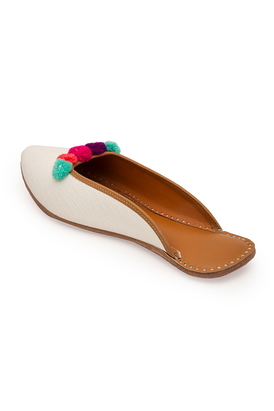 Flat Slip-On